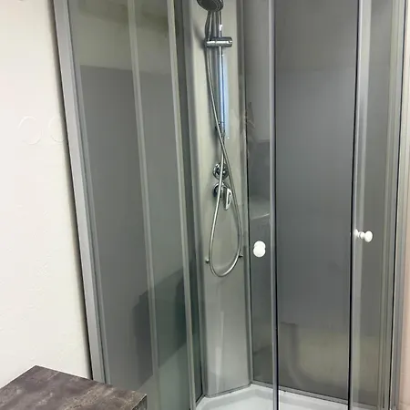 Historic Beneath The Castle In The Old Centre Apartment Laibach